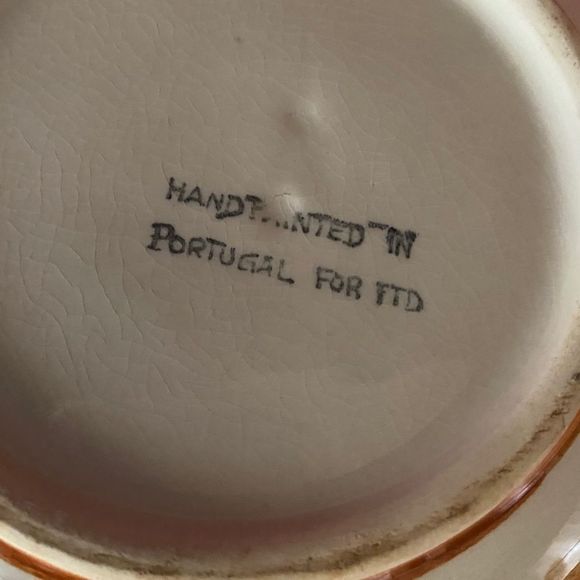 Vintage large handled bowls Made in Portugal for FTD - Picture 3 of 8